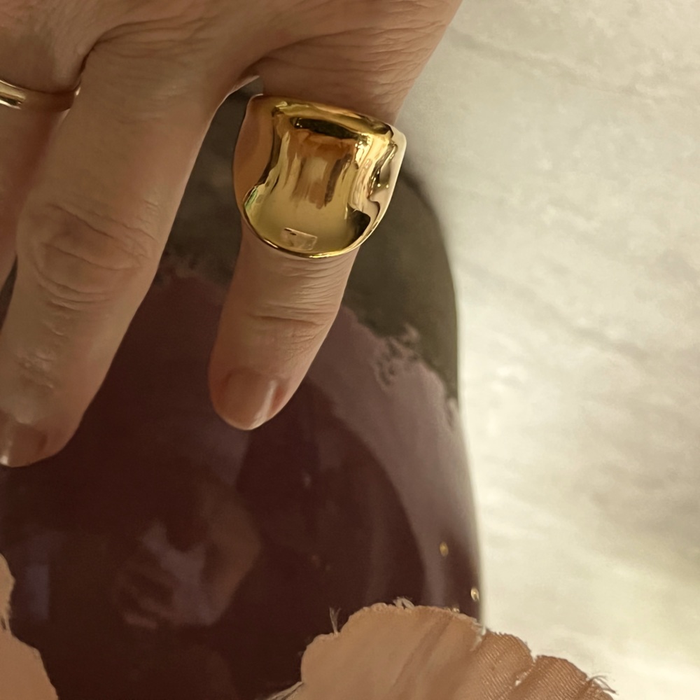 SOLD - Beautiful Resin 14K gold ring size 7